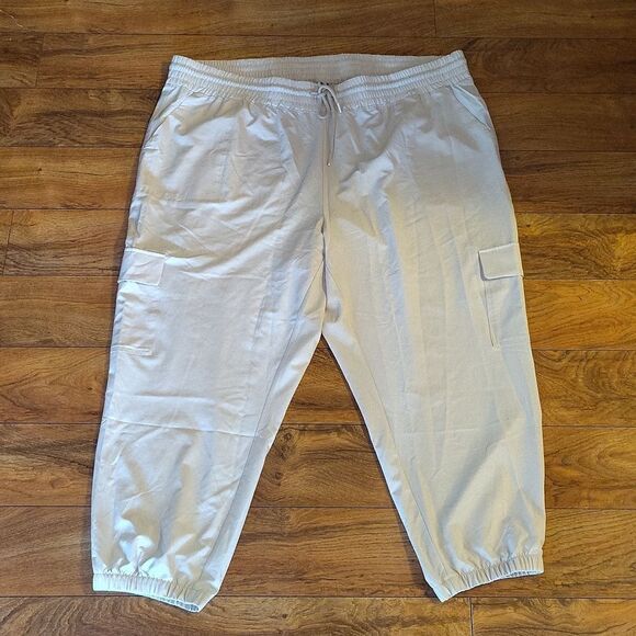 Old Navy Ivory Extra High Waisted StretchTech Cargo Jogger Pants Plussize 3X - Picture 2 of 13